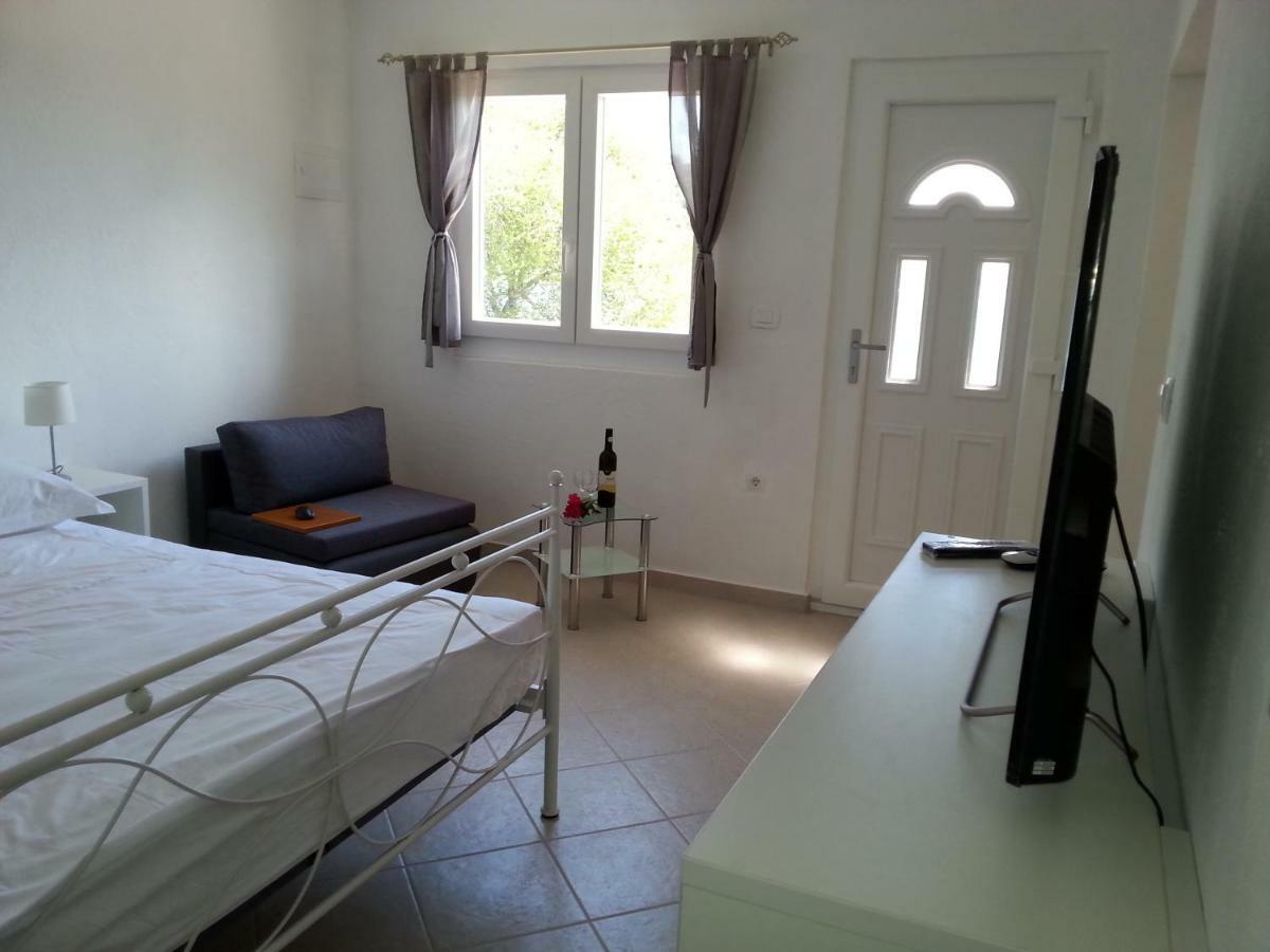 Studio Apartment Luce Marina Exterior foto